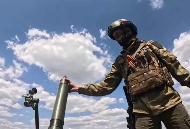 Российские войска освободили около 80 процентов территории города Железное (Артёмово) - спутника Торецка