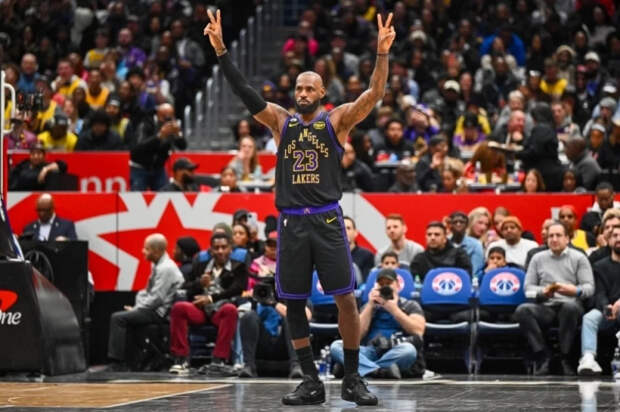 Овечкин встретился с легендой баскетбола Леброном Джеймсом