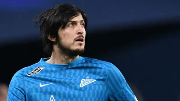 Глушаков предложил Жиркову переманить Азмуна в «Химки»