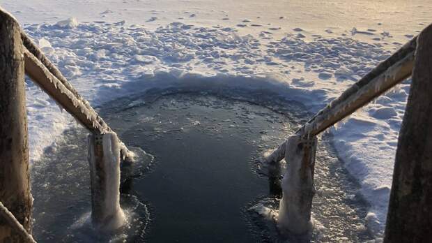 Инструктор посоветовала не нырять в необорудованные купели после трагедии в Ленобласти