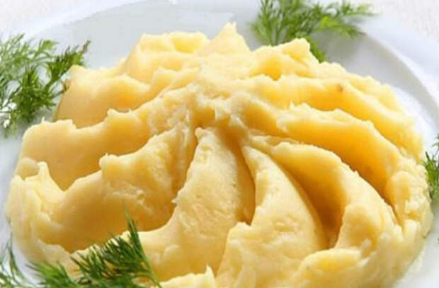 Картофельное пюре польза. Картофельное пюре. пюре из картошки. картошка пюре. пюре в тарелке.