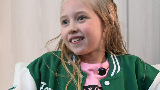 «Научилась водить багги»: Руденко о съемках в Дубае