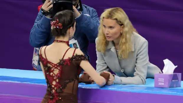 Американский журналист: Тутберидзе относится к Медведевой, как к настоящей дочери