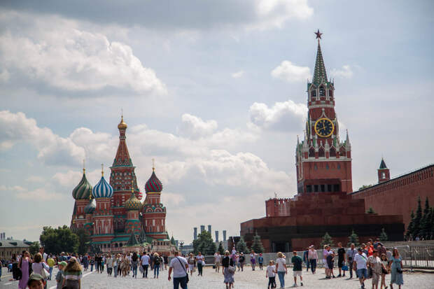Вильфанд: В Москве установилась аномально жаркая погода