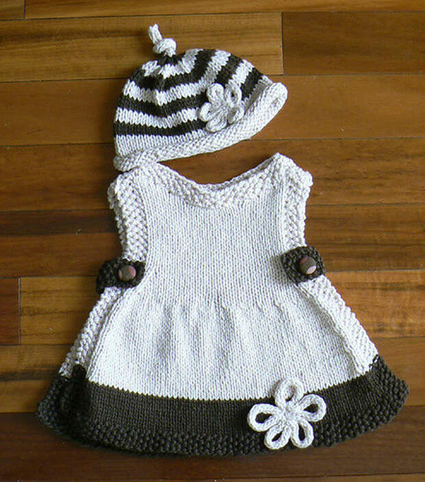 Вязаные платья для малышек