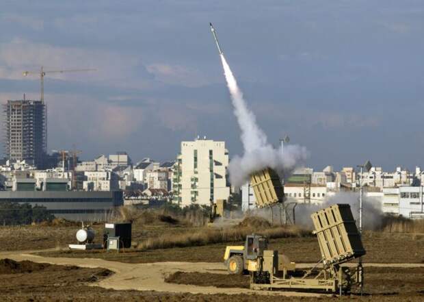 Запущенная сирийцами ракета ЗРК С-200 вскрыла все израильские средства ПВО