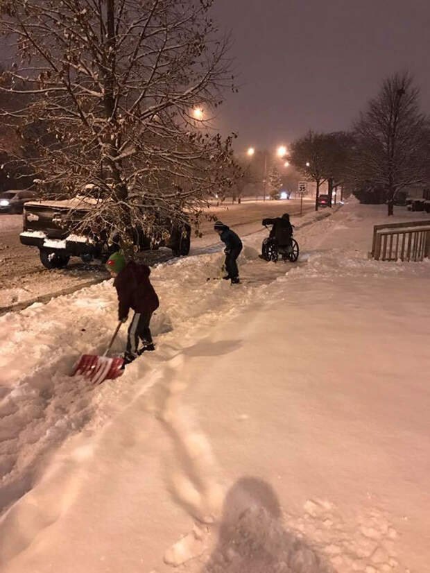 Dad Pulls Over After Sons Ask If They Can Help A Man In A Wheel Chair To Shovel Snow