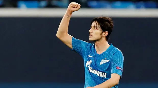 Тандем Дзюбы и Азмуна, гибкость Семака и идеальная селекция: «Зенит» в шаге от победы в чемпионате России по футболу