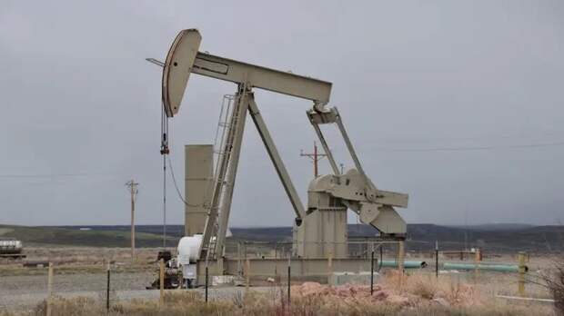 Чем высокая цена нефти очень опасна для России