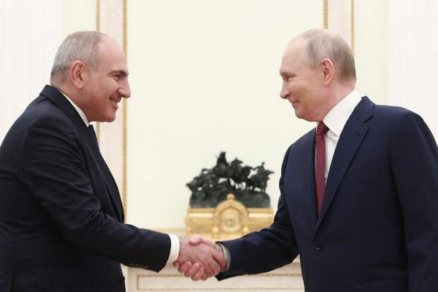 Песков: встреча Путина с Пашиняном была закрытой для СМИ из-за откровенности