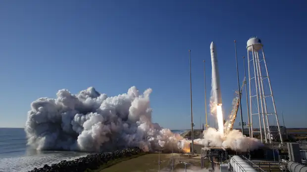 Ракета-носитель Antares стартовала с космодрома на острове Уоллопс