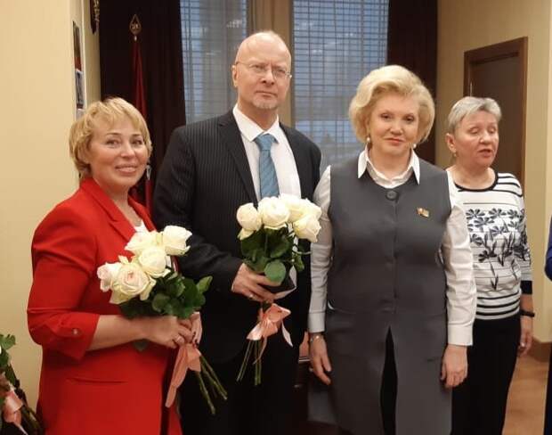 Награждение МГД.jpg Награждение МГД.jpg