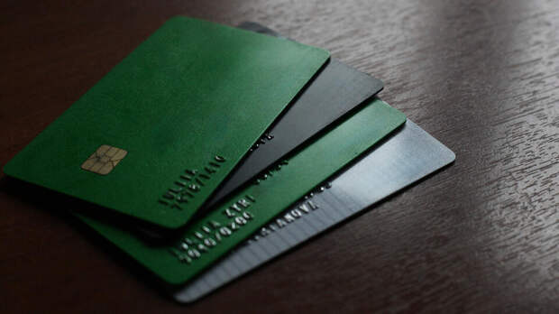 ЦБ опроверг информацию о массовых блокировках банковских карт россиян