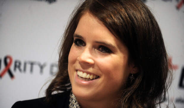 Принцесса Евгения прекратила общение с опозоренным отцом