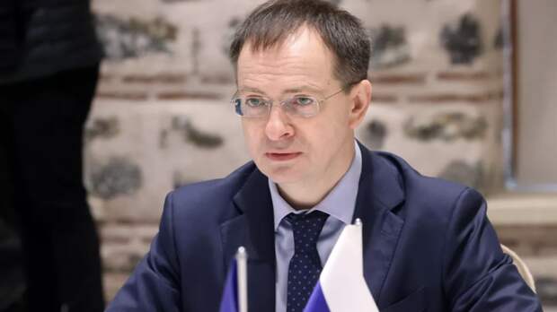 Мединский: Украина в 2022 году согласовывала переговоры с «тремя начальниками»
