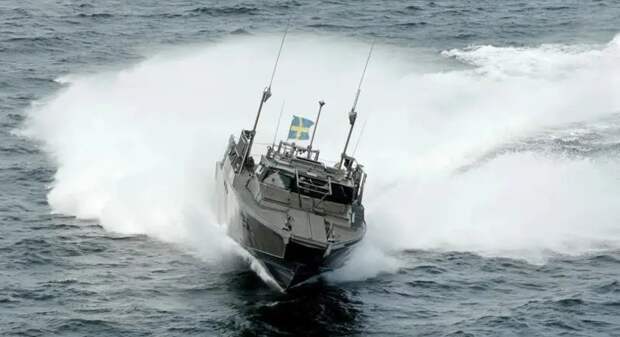 Заслон против беспилотников: ВМС Швеции развернут зенитные катера CB90