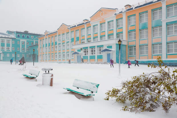 Россияне оценили идею вернуть в школы оценки за поведение