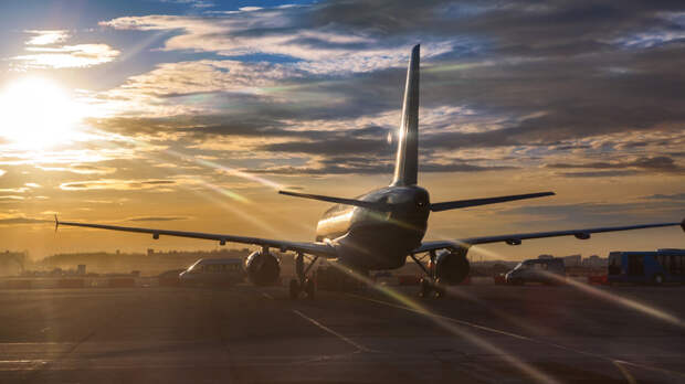 Самолёт Air India Express совершил жёсткую посадку в аэропорту Пхукета