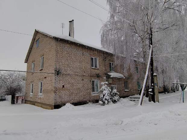 Прокуратура контролирует расселение граждан из аварийных домов в Захаровском районе