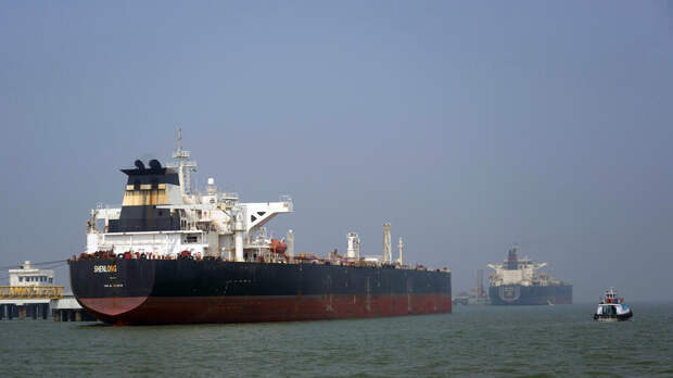 CNN: Иран рассматривает условия для перевозки нефти через Ормузский пролив