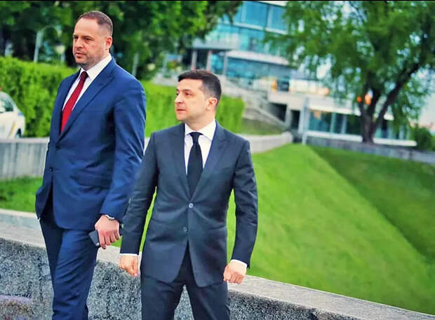 "Бэллингкэт" против Украины, вот это поворот. Зачем "сливной бачок западных спецслужб" копает под украинское руководство