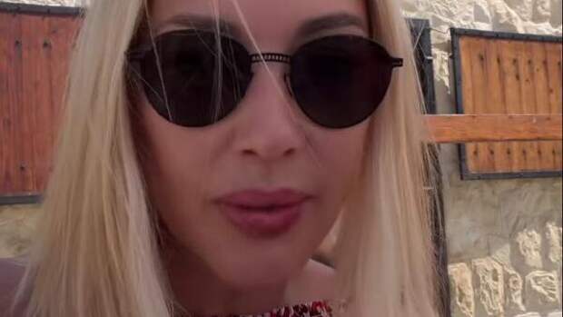 54-летняя Кудрявцева показала фото с малышом на отдыхе — трогательные кадры