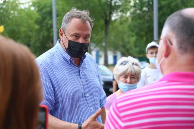 В Москве рассматривается возможность введения единого «Семейного» стандарта обустройства дворовых территорий. Фото: пресс-служба П.О. Толстого, Александр Чикин
