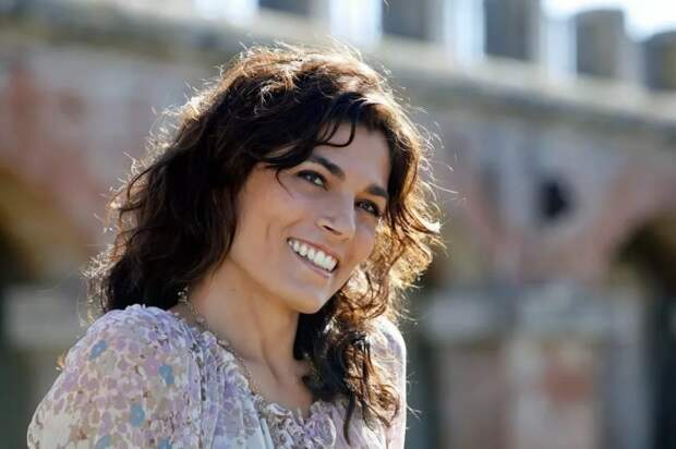 Каждая итальянка уверена в том, что она настоящая красавица, этому девочек в Италии учат с самого раннего возраста / Фото: wrongmag.ru