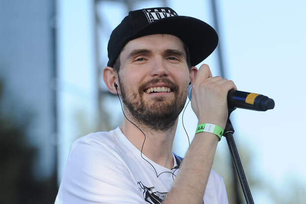 Noize MC с семьей заметили в аэропорту Шри-Ланки