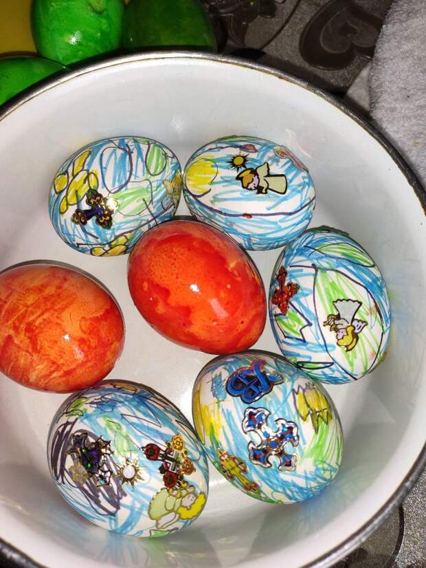 10 идей, как вместе с ребенком украсить яйца к Пасхе