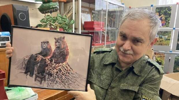 «Волонтёр — это не по-русски, мы добровольцы»: зачем капитан 2-го ранга запаса Серёжкин лепит «пирамидки» из огарков