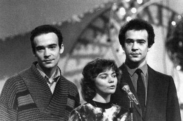 Кумиры 1980-х гг. – Электроник, Сыроежкин и Алиса Селезнева (Наталья Гусева) – спустя годы | Фото: dubikvit.livejournal.com Кумиры 1980-х гг. – Электроник, Сыроежкин и Алиса Селезнева (Наталья Гусева) – спустя годы | Фото: dubikvit.livejournal.com