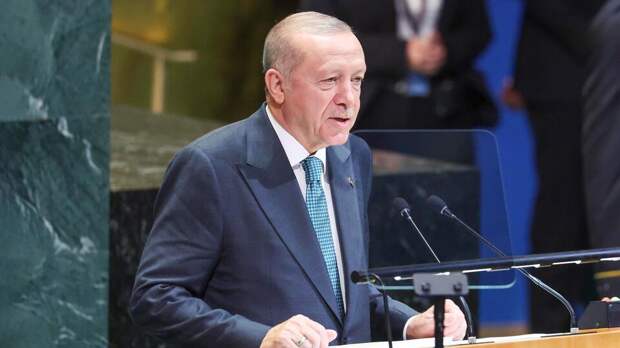 Эрдоган выразил соболезнования иранцам в связи с гибелью Хаменеи