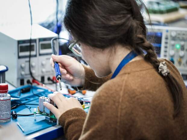 До 174, 6 тысяч рублей предлагают зарплату для инженеров в Тюменской области