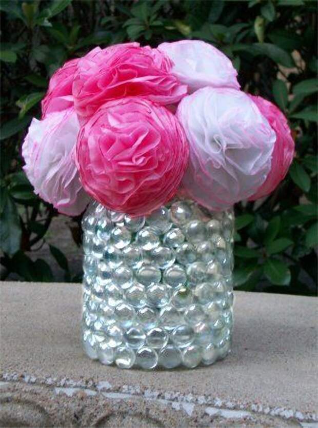 Addicted 2 Decorating » Make A Pretty Vase Out Of Marbles And A Mayo Jar