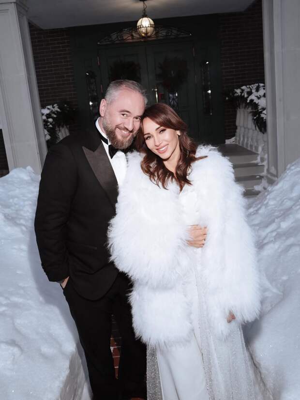 Анфиса Чехова показала новые фото со свадьбы