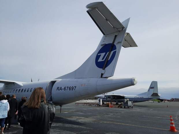 Самолет авиакомпании Utair экстренно сел в Тюмени