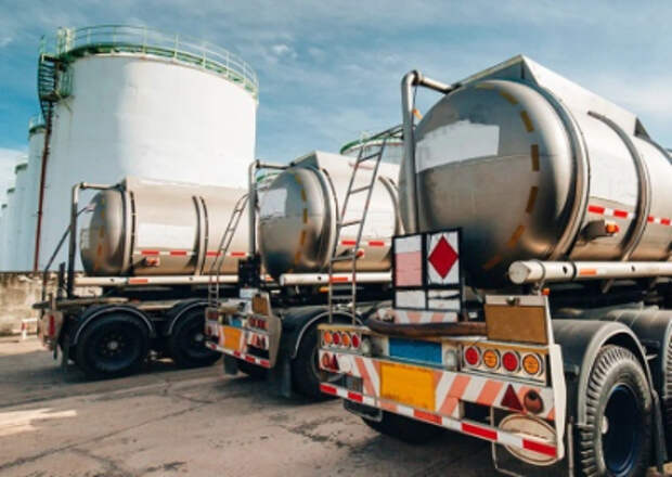 Регионы России продолжают испытывать нехватку топлива. Что предприняли власти для решения проблемы? Регионы России продолжают испытывать нехватку топлива. Что предприняли власти для решения проблемы?