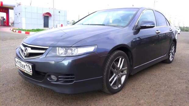 Honda Accord - один из самых долгоживущих среднеразмерных авто.