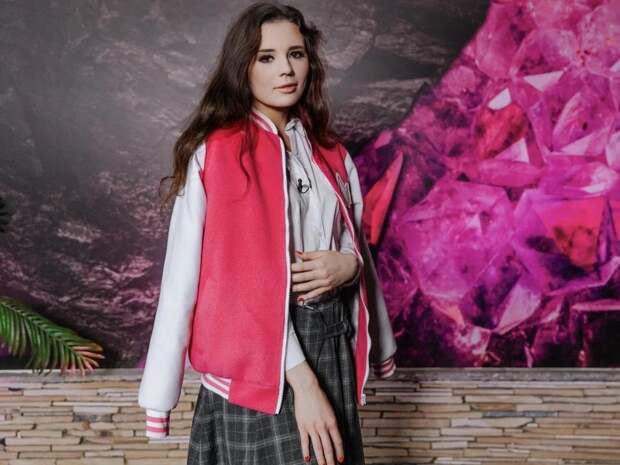 Дочь Распутиной о ссоре в «Пацанках», поздней свадьбе родителей и старшей сестре