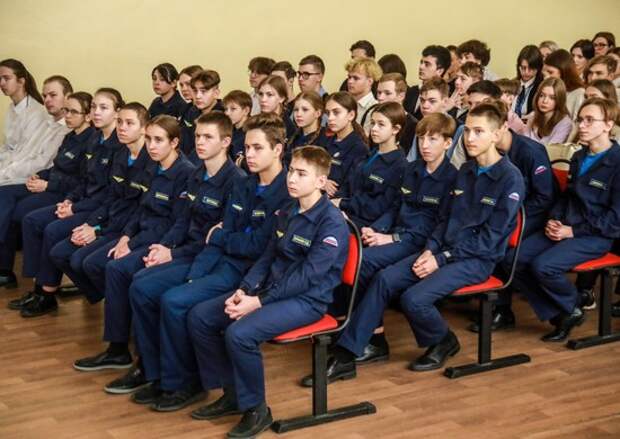 Военнослужащие Тверского соединения ВТА провели урок мужества, приуроченный к 80-й годовщине победы в Сталинградской битве