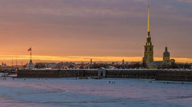 Погодные качели: петербуржцев предупредили о потеплении