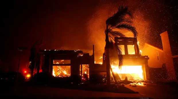 В Калифорнии пять человек погибли из-за лесных пожаров