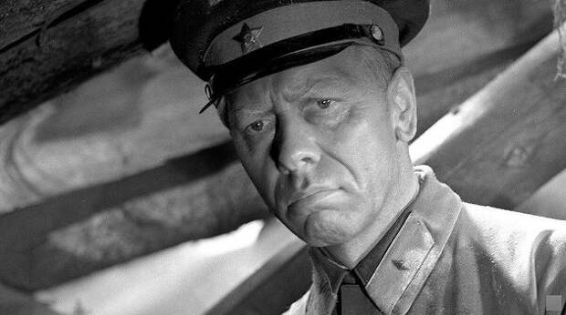 Как сражался на фронте актёр Анатолий Папанов, осужденный Военным трибуналом на 6 лет?