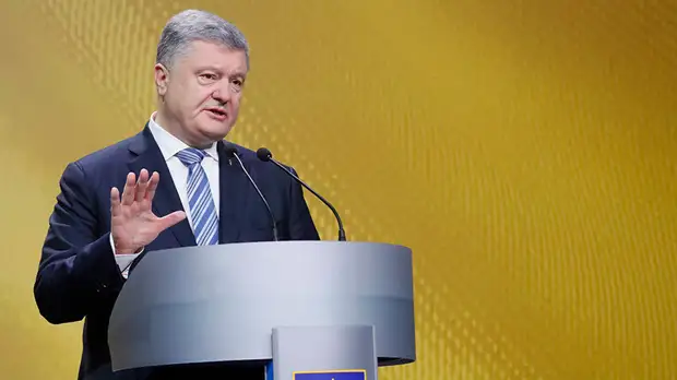 «Действия Киева бьют рикошетом по обычным гражданам»: чего достигло руководство Украины в 2018 году