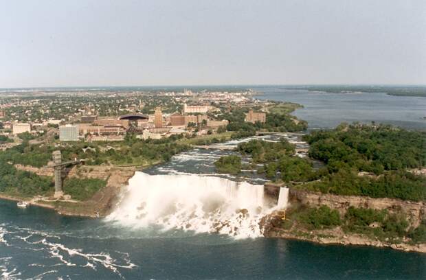 Что скрывают воды Ниагары: как ремонтировали знаменитый водопад
