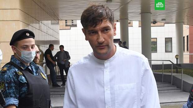 Брат Навального получил условный срок