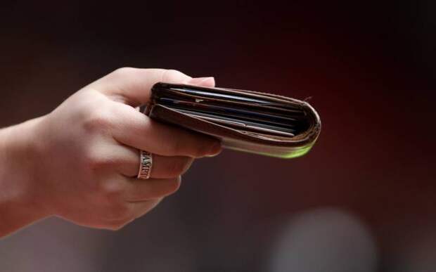 В РФ выплатить кредит клиентам стало проще, а взять — сложнее