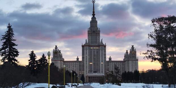 Ловушка для абитуриента: что скрывают новые правила поступления в московские вузы