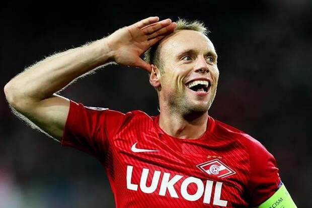 Очередной удар футболиста Глушакова против своей жены и, кажется, снова мимо. Он написал заявление в СК